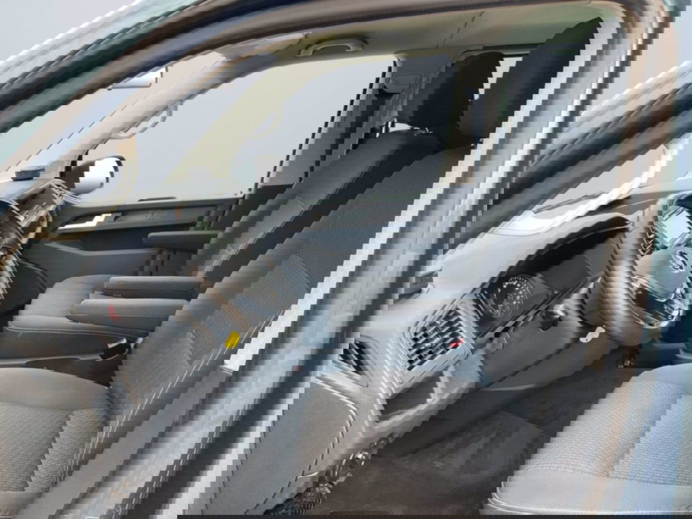 Volkswagen Multivan usata a Milano (9)