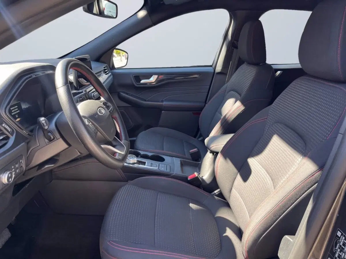 Ford Kuga usata a Milano (11)