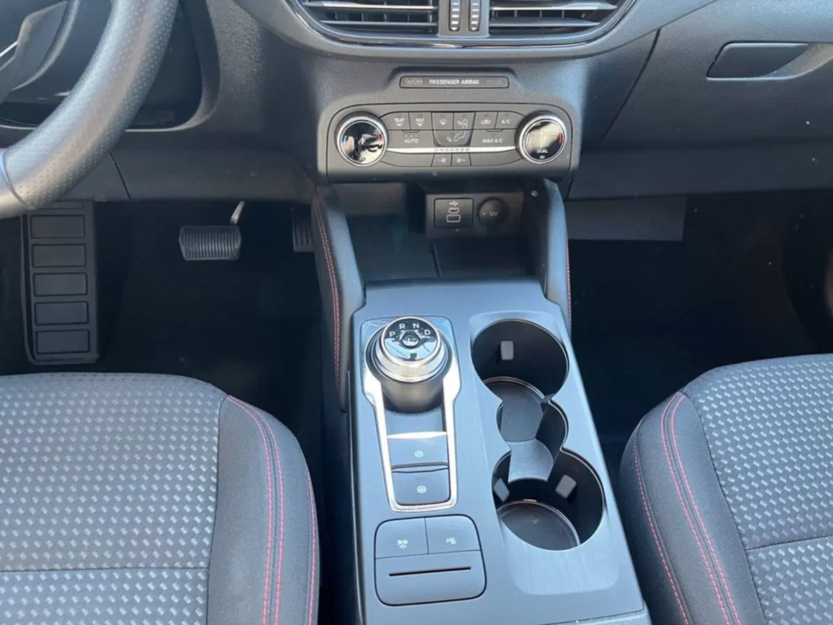 Ford Kuga usata a Milano (17)