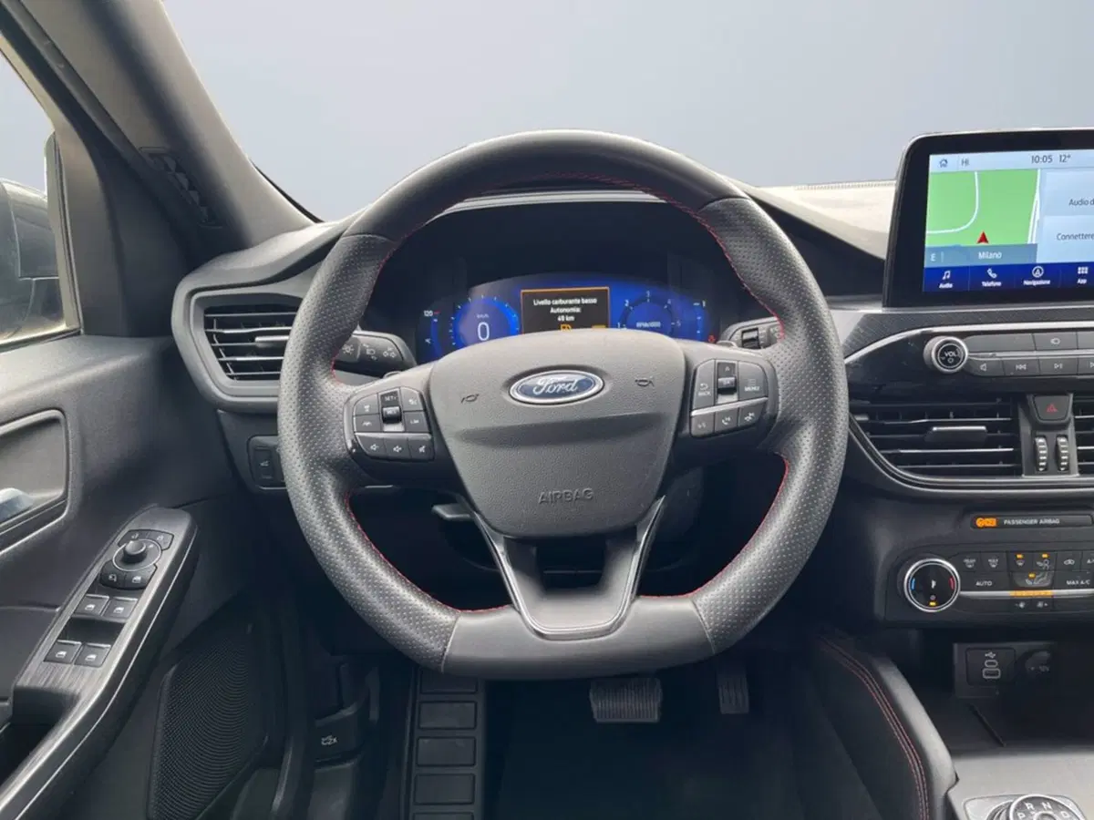 Ford Kuga usata a Milano (13)