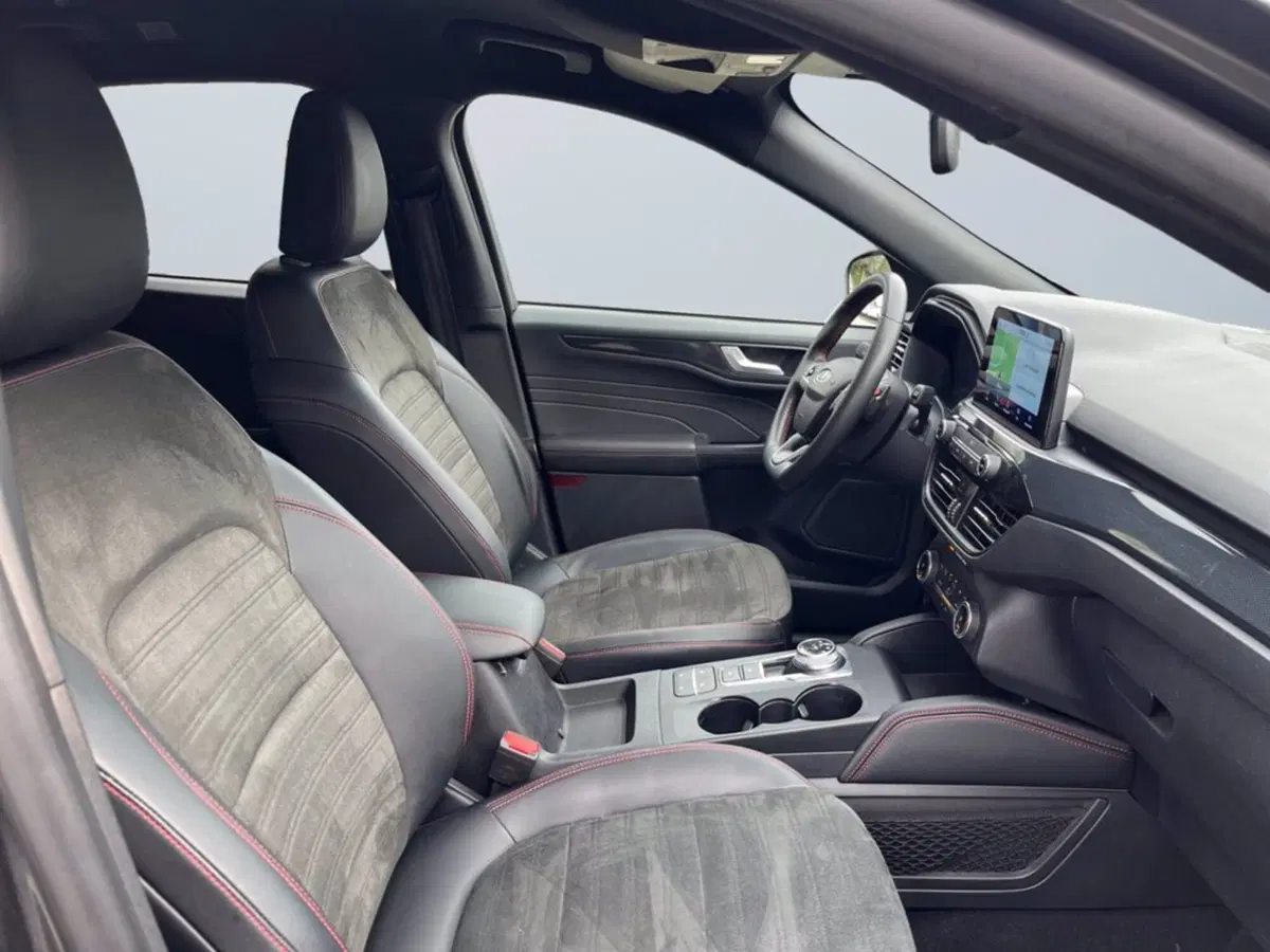 Ford Kuga usata a Milano (15)