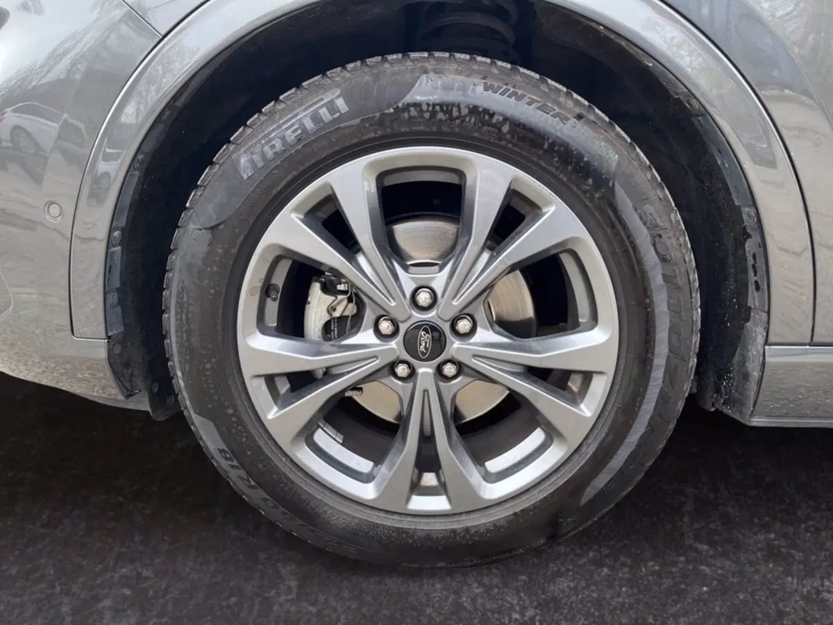 Ford Kuga usata a Milano (9)