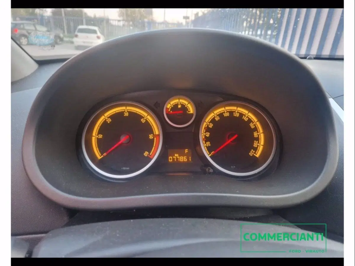Opel Corsa usata a Catania (5)