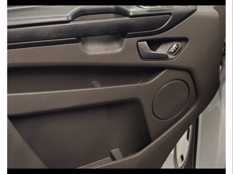 Ford Transit Custom Furgone usata a Catania (10)