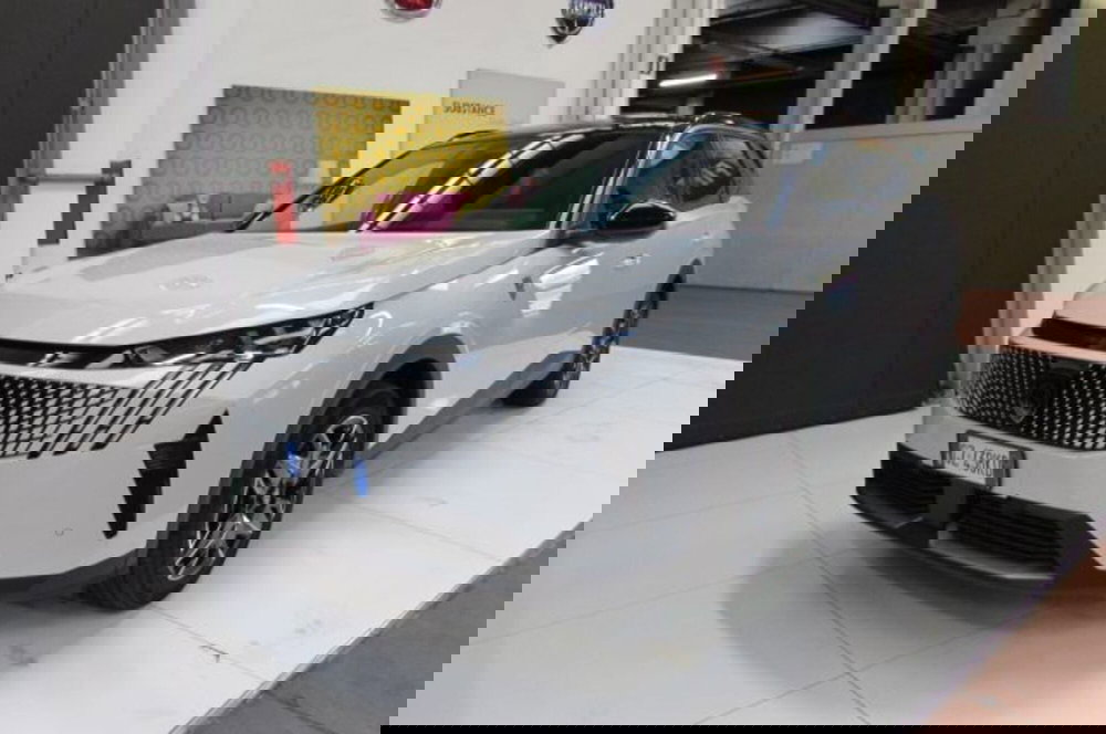 Peugeot 5008 usata a Milano