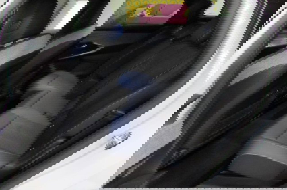 Peugeot 5008 usata a Milano (12)