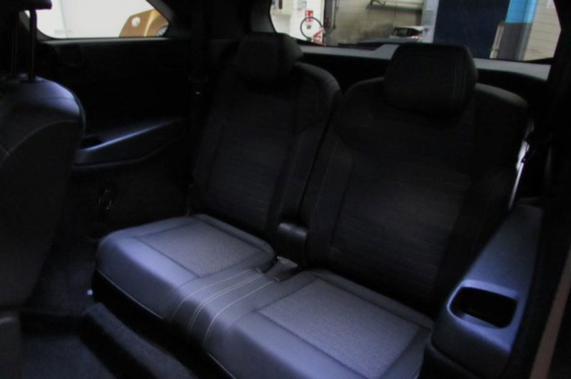 Peugeot 5008 usata a Milano (13)