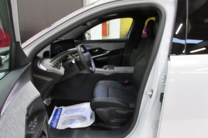 Peugeot 5008 usata a Milano (6)