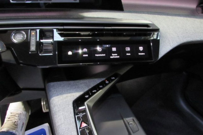 Peugeot 5008 usata a Milano (9)