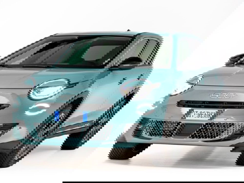 Fiat 600 nuova a Milano