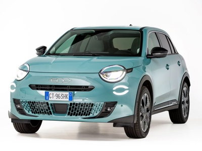 Fiat 600 1.2 hybrid La Prima 145cv auto nuova a Rho