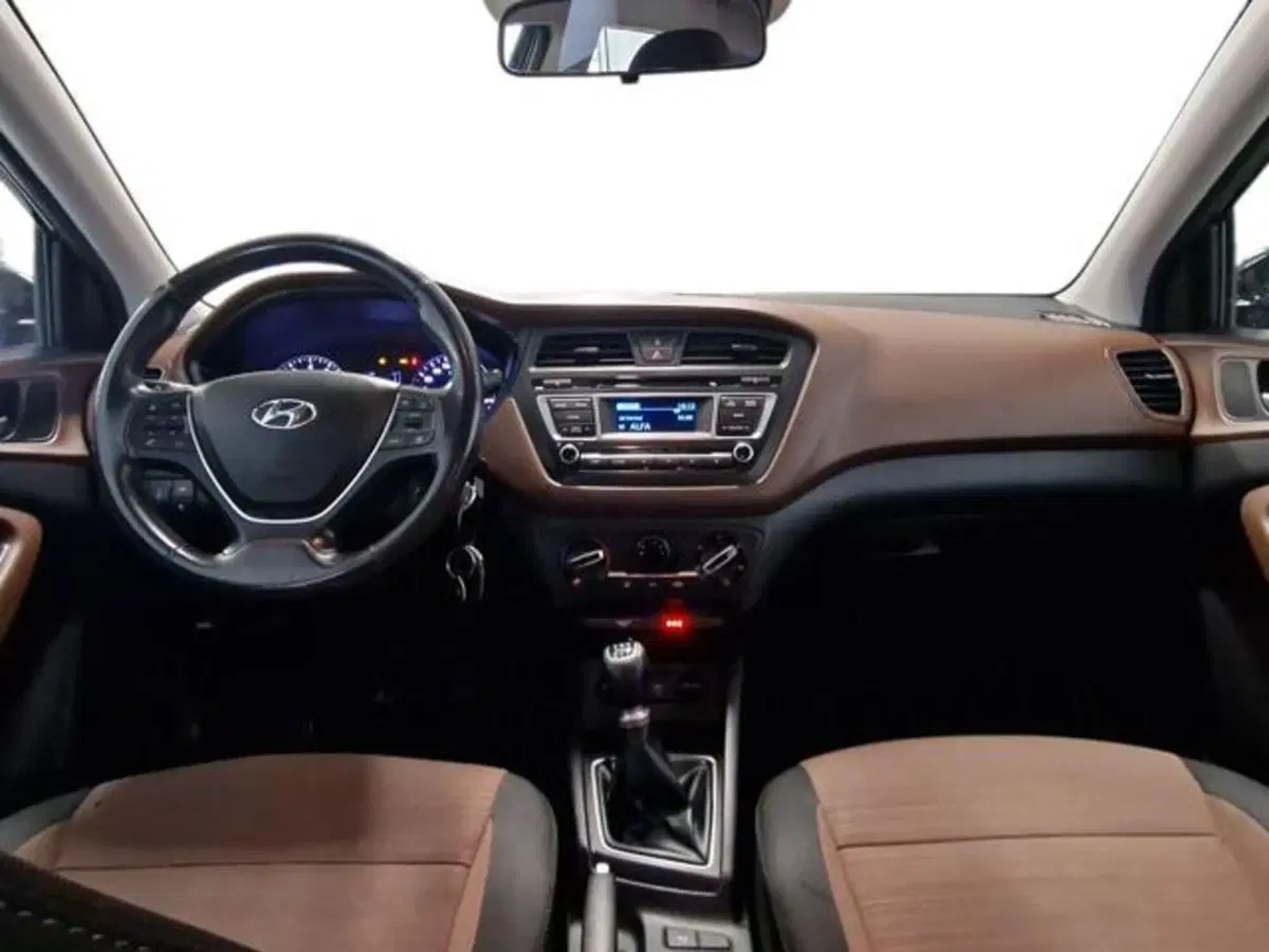 Hyundai i20 usata a Salerno (12)