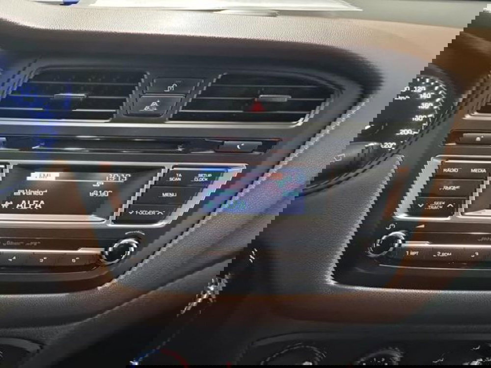 Hyundai i20 usata a Salerno (16)