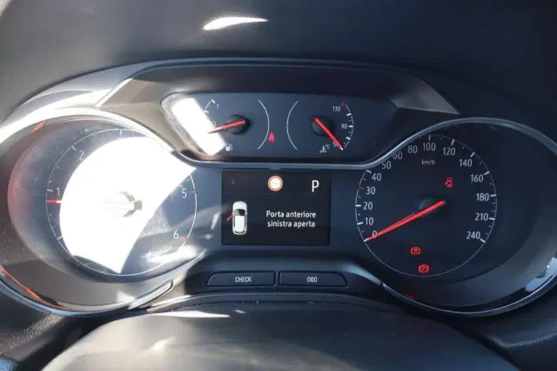Opel Grandland X usata a Gorizia (14)
