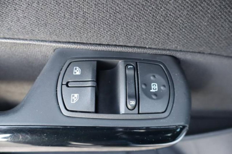 Opel Corsa usata a Gorizia (10)