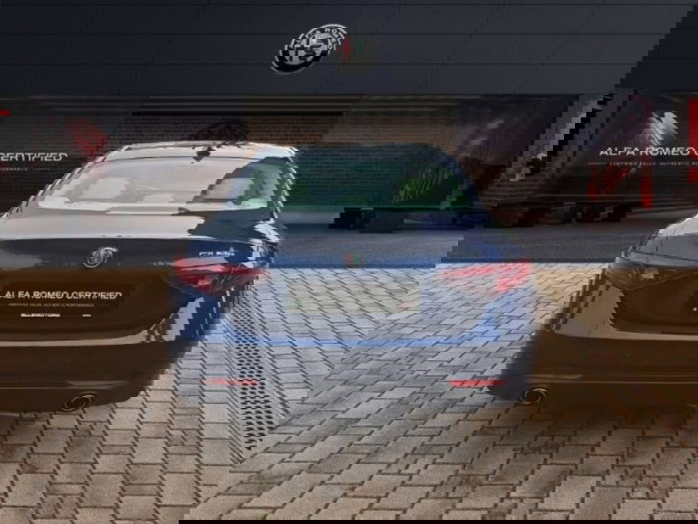 Alfa Romeo Giulia usata a Monza e Brianza (5)