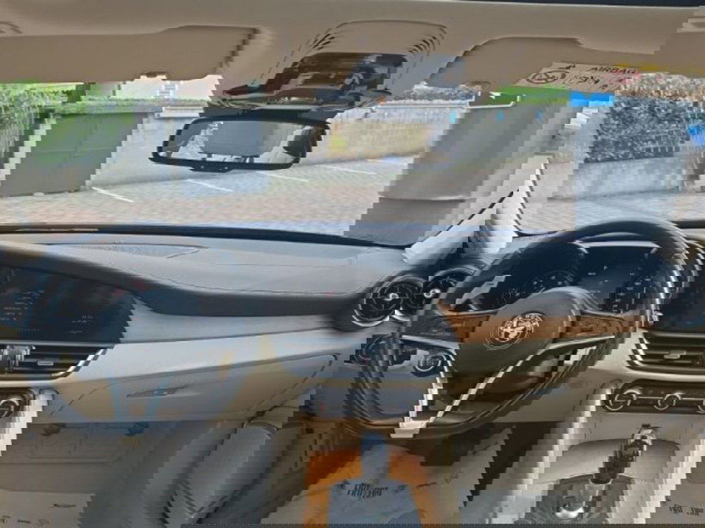 Alfa Romeo Giulia usata a Monza e Brianza (8)