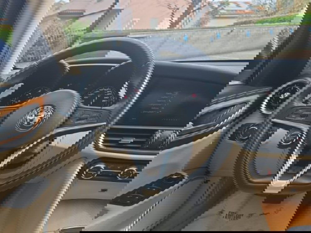 Alfa Romeo Giulia usata a Monza e Brianza (9)