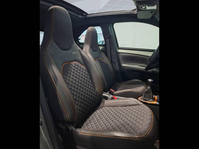 Toyota Aygo X usata a Torino (14)