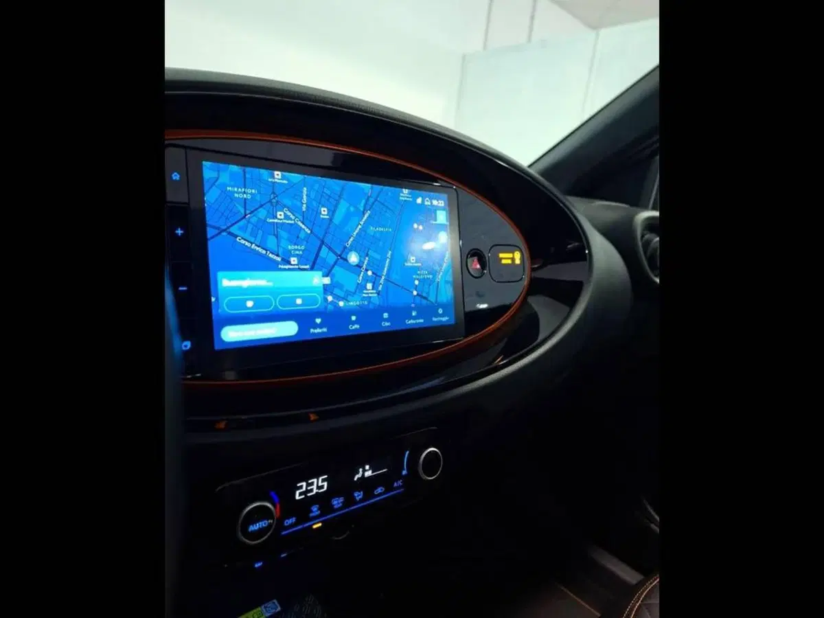 Toyota Aygo X usata a Torino (8)