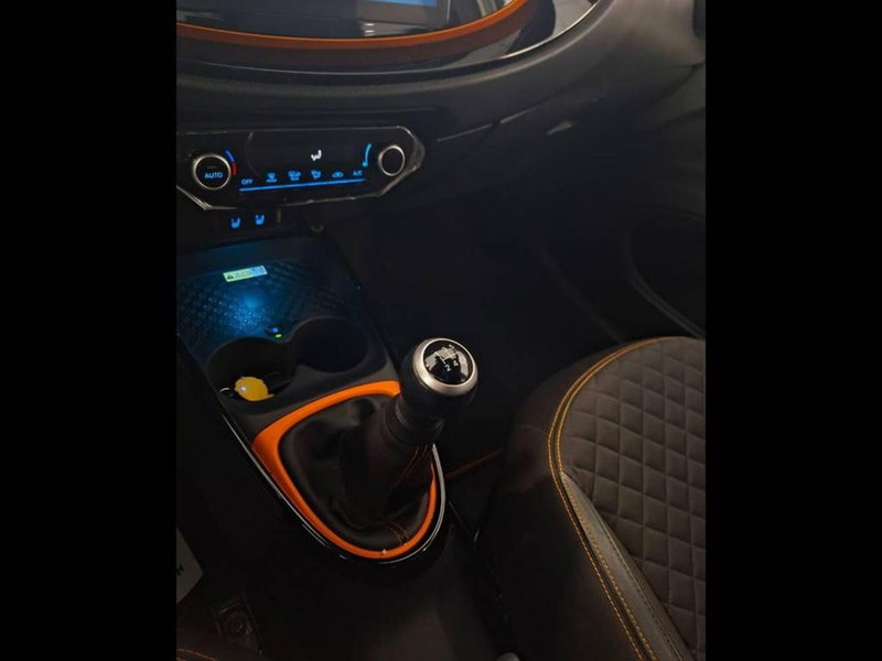 Toyota Aygo X usata a Torino (9)