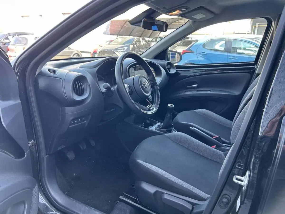 Toyota Aygo X usata a Torino (7)