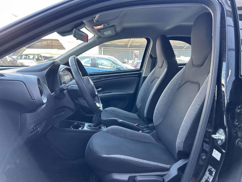 Toyota Aygo X usata a Torino (9)