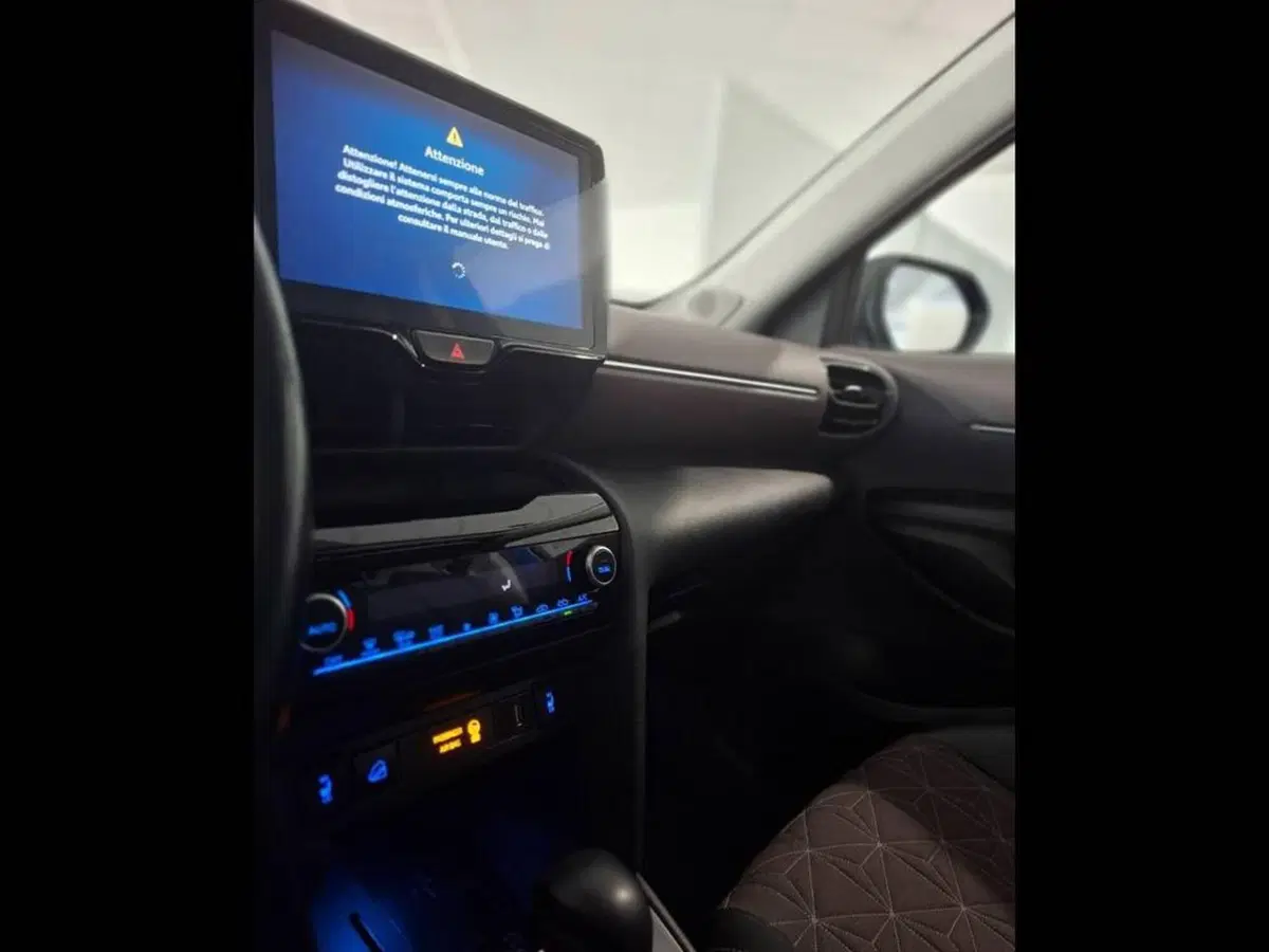 Toyota Yaris Cross usata a Torino (8)