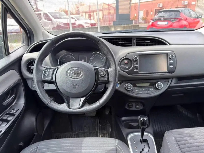 Toyota Yaris usata a Torino (11)