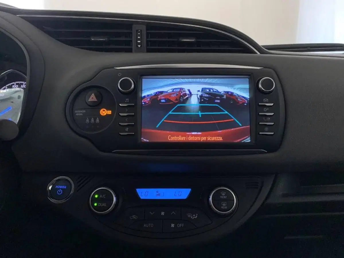 Toyota Yaris usata a Torino (8)