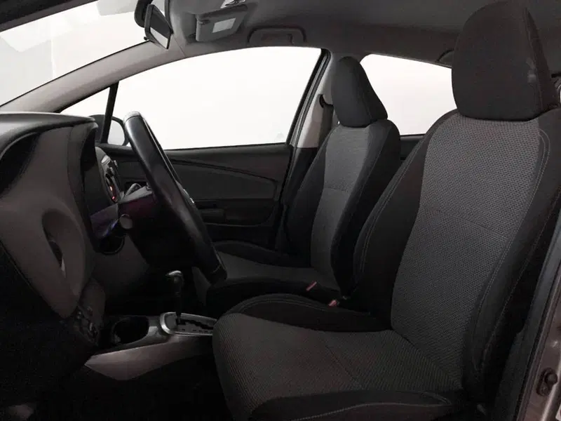 Toyota Yaris usata a Torino (10)