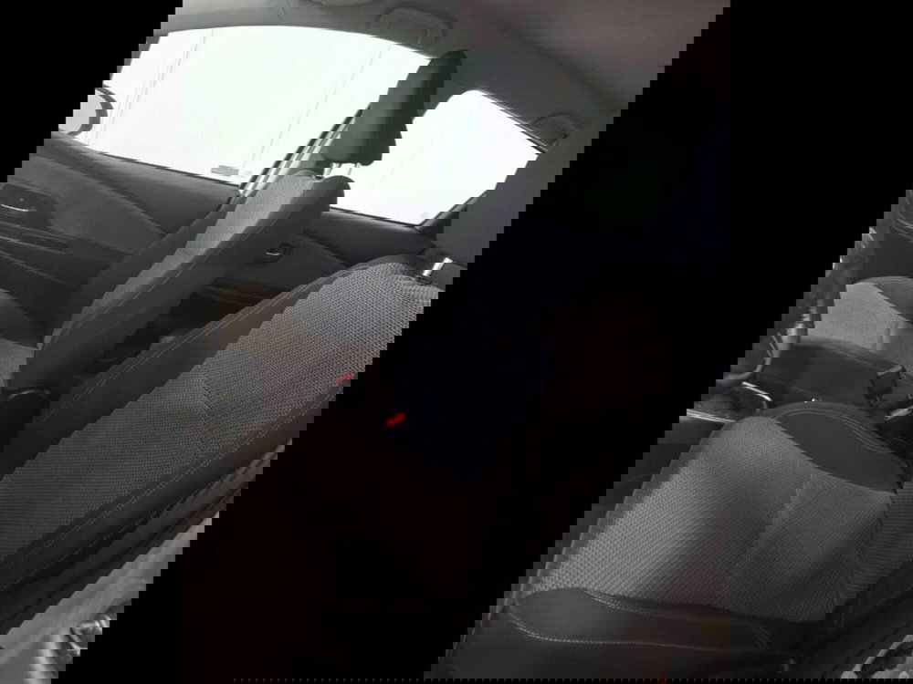 Toyota Yaris usata a Torino (12)