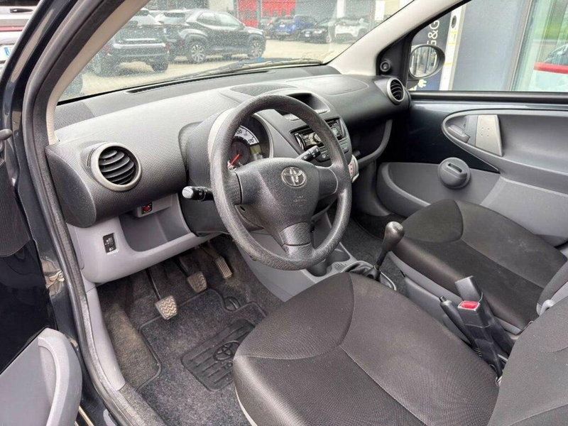 Toyota Aygo usata a Torino (10)