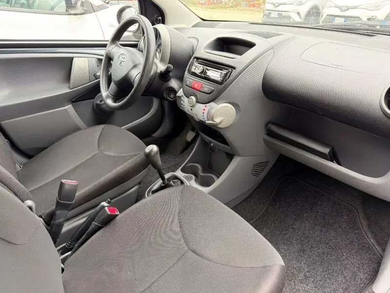 Toyota Aygo usata a Torino (11)