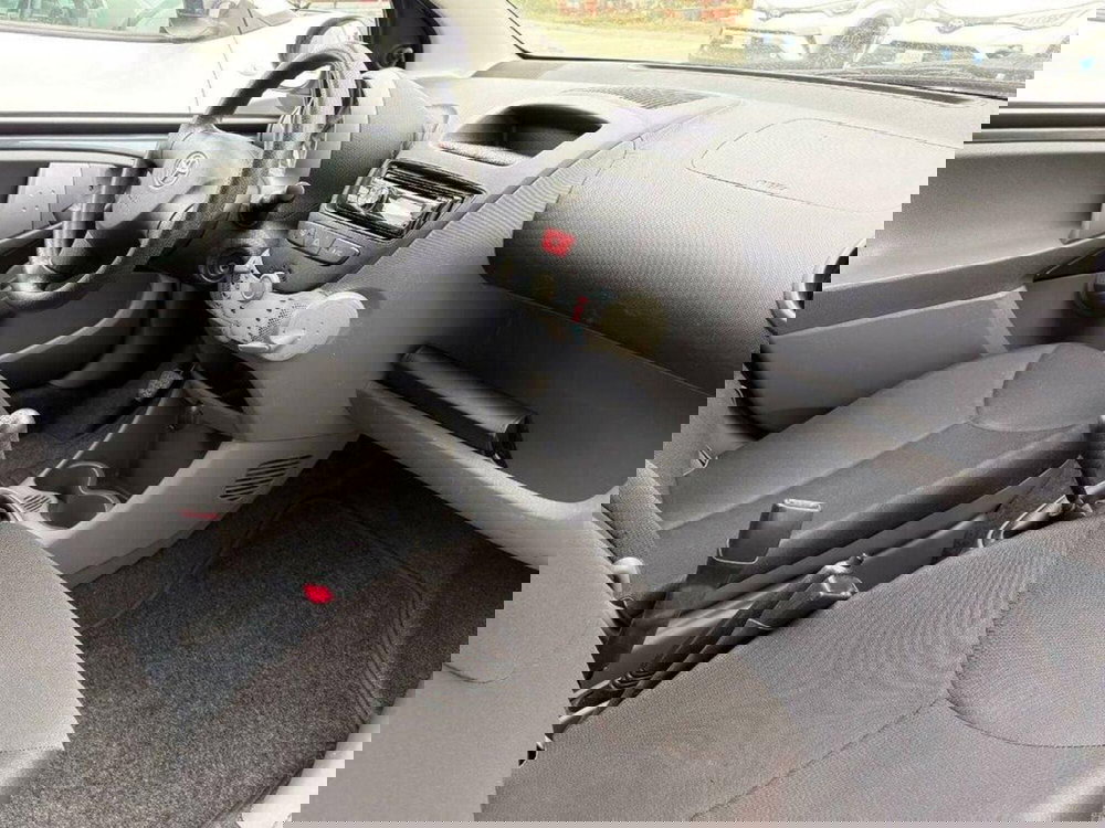 Toyota Aygo usata a Torino (11)