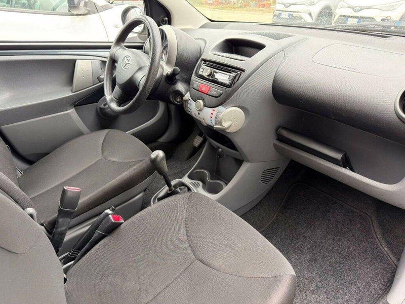 Toyota Aygo usata a Torino (11)