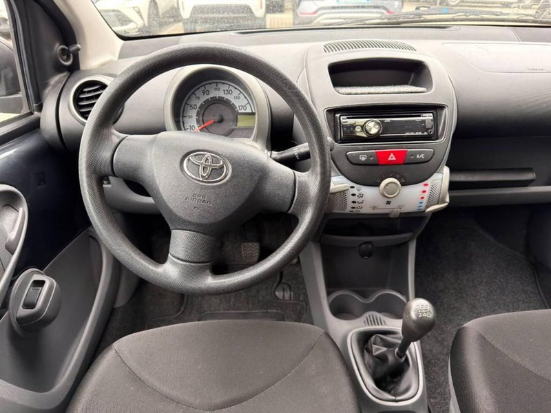 Toyota Aygo usata a Torino (9)