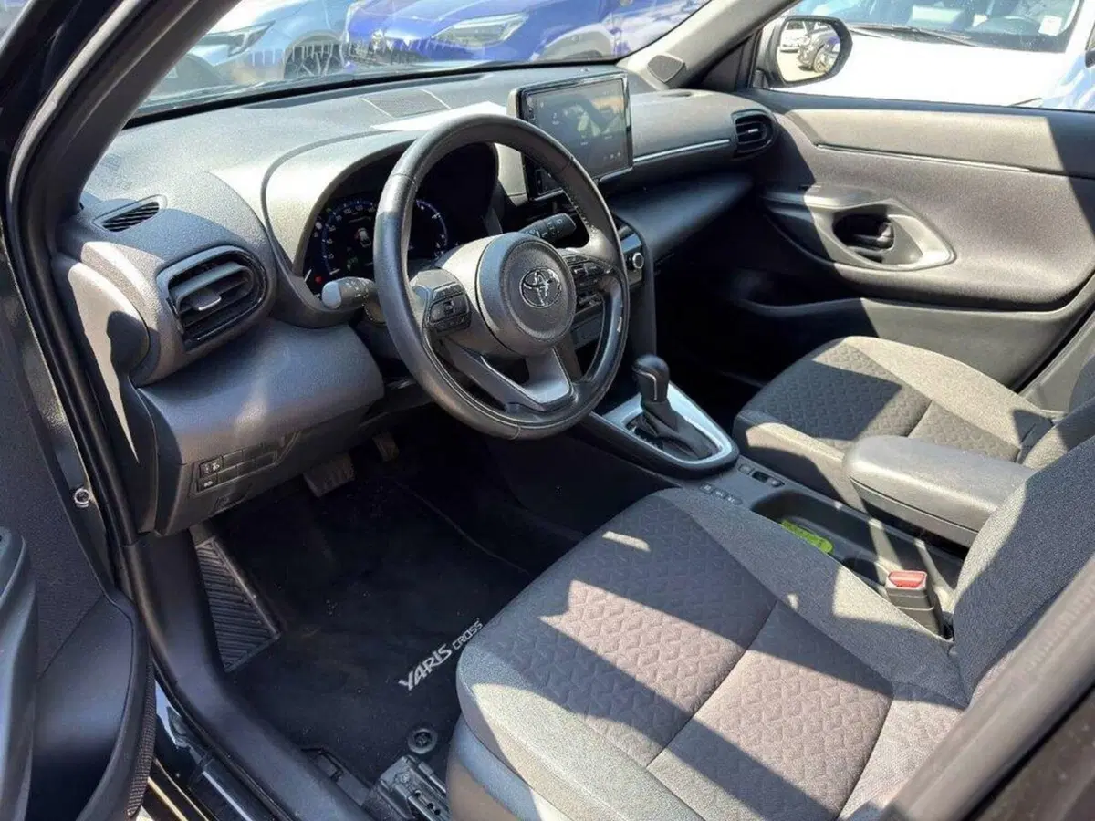 Toyota Yaris Cross usata a Torino (10)