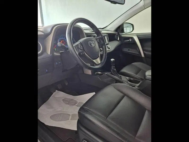 Toyota Rav4 usata a Torino (12)