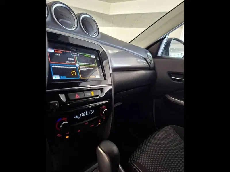 Suzuki Vitara usata a Torino (8)