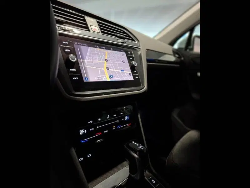 Volkswagen Tiguan usata a Torino (8)