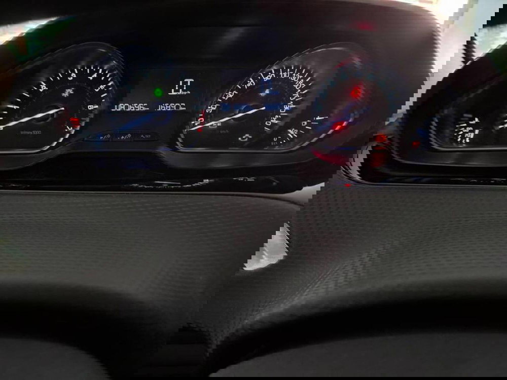 Peugeot 2008 usata a Torino (7)