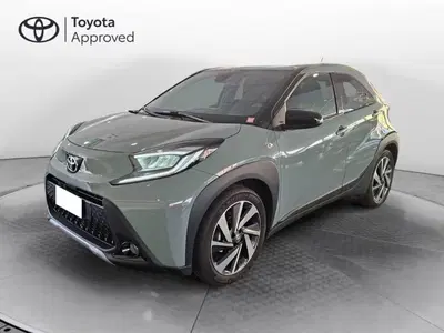 Toyota Aygo X 1.0 Lounge Air 72cv s-cvt del 2024 usata a Torino