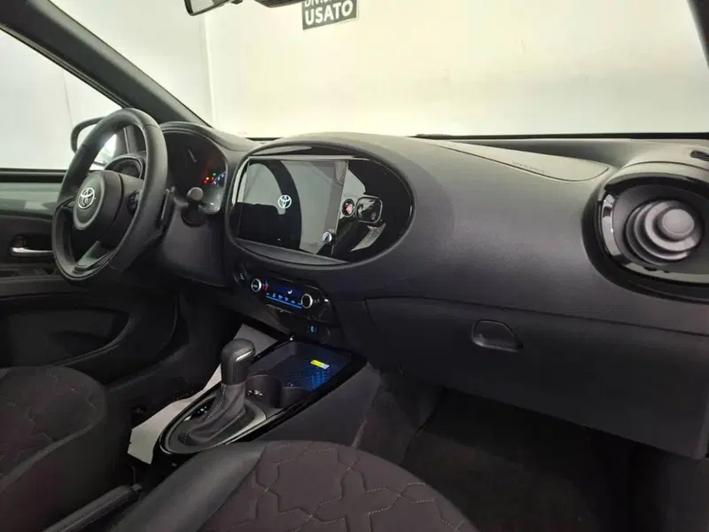 Toyota Aygo X usata a Torino (12)