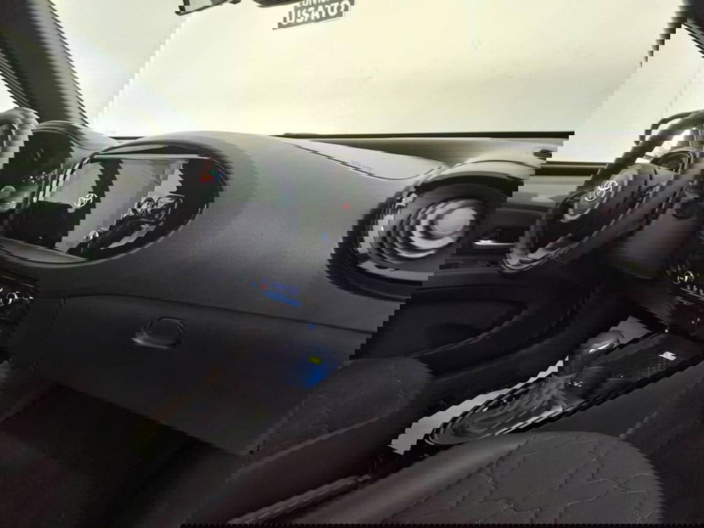 Toyota Aygo X usata a Torino (12)