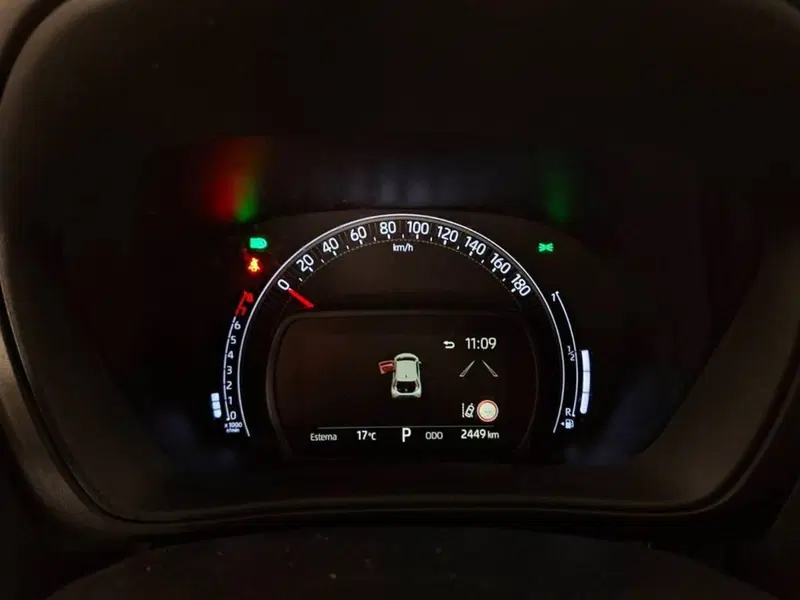 Toyota Aygo X usata a Torino (7)