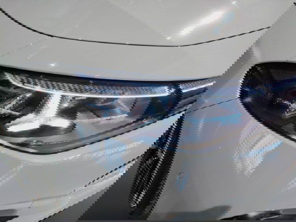 Mercedes-Benz CLA EQ nuova a Teramo (7)