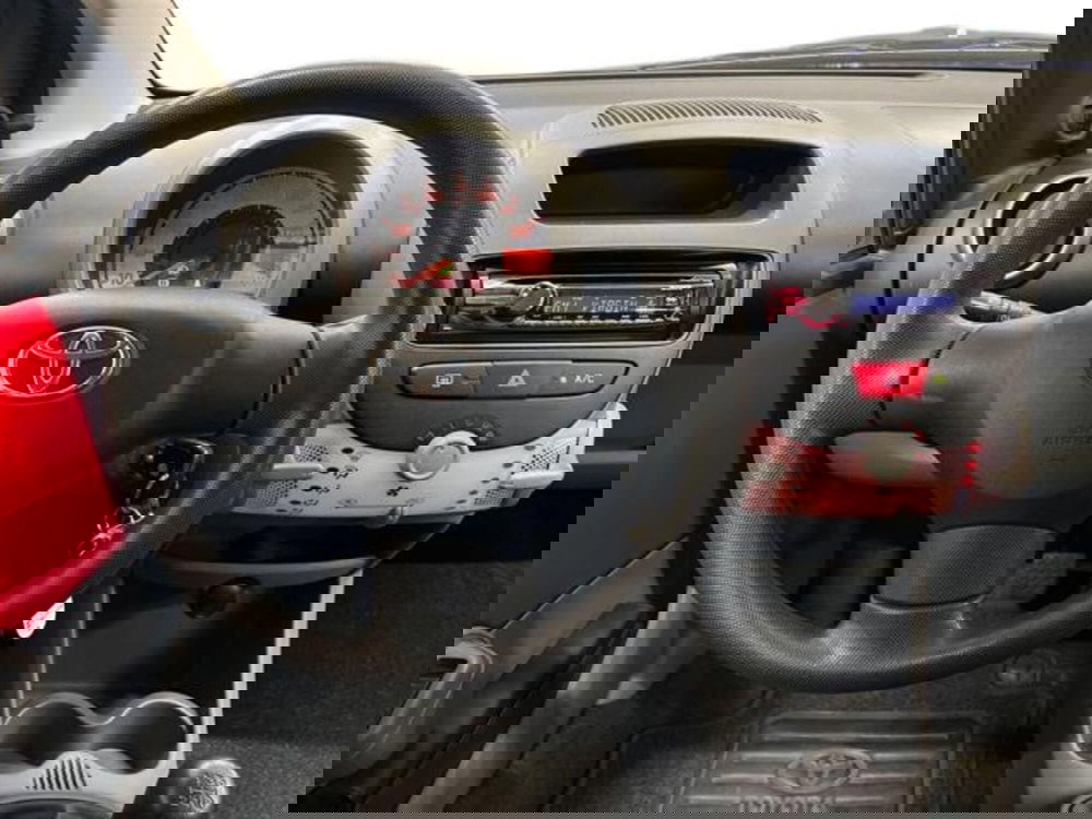 Toyota Aygo usata a Vercelli (9)