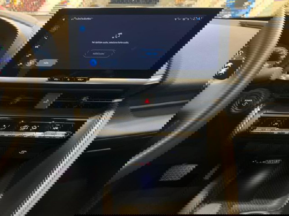 Toyota Toyota C-HR usata a Vercelli (12)