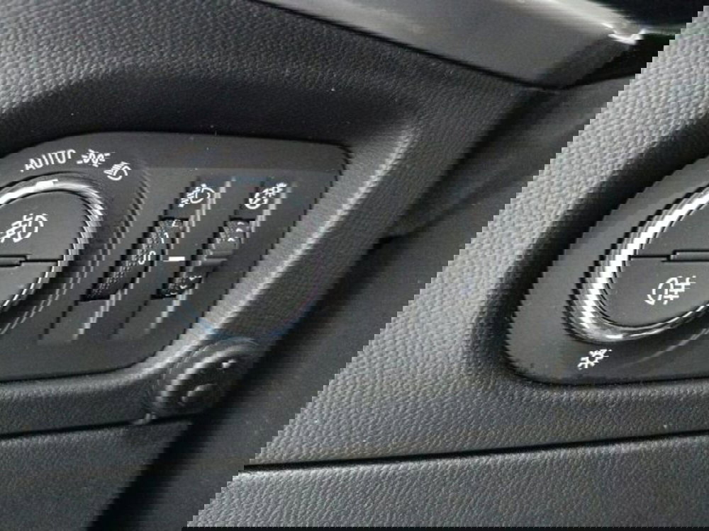 Opel Mokka usata a Catania (18)